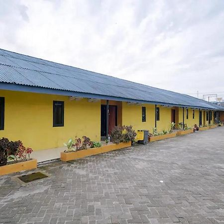 Reddoorz Near Ekowisata Mangrove Belawan Hotel Ngoại thất bức ảnh