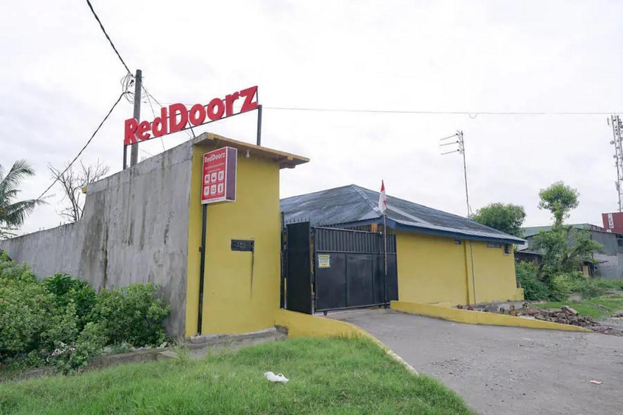 Reddoorz Near Ekowisata Mangrove Belawan Hotel Ngoại thất bức ảnh