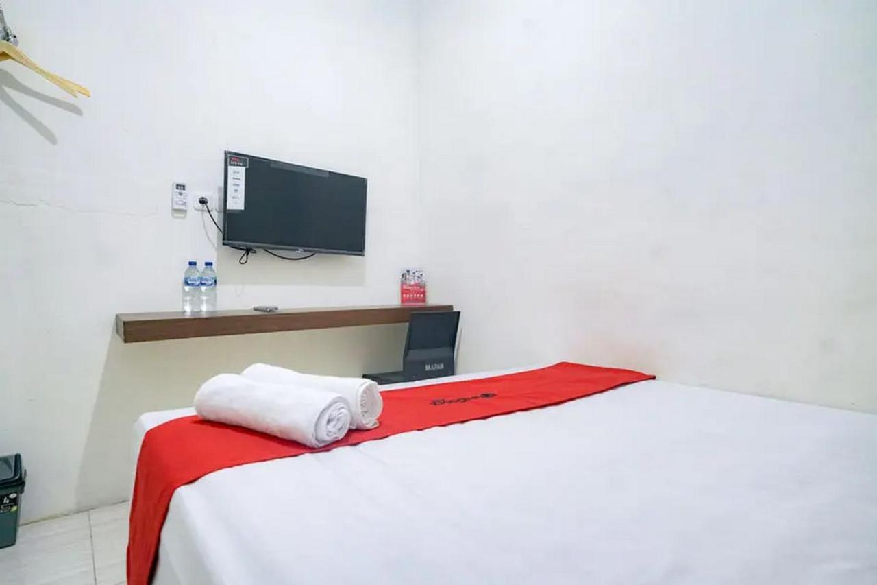 Reddoorz Near Ekowisata Mangrove Belawan Hotel Ngoại thất bức ảnh