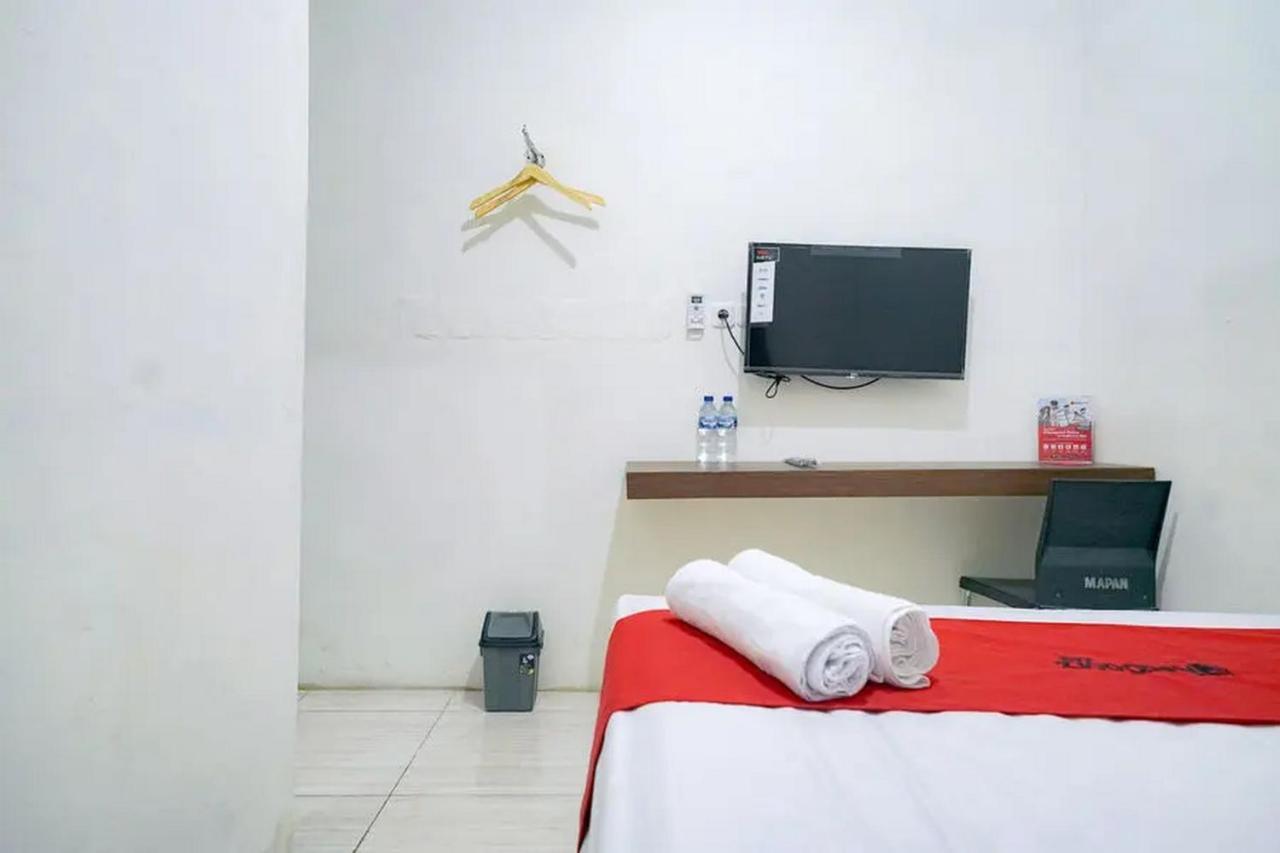 Reddoorz Near Ekowisata Mangrove Belawan Hotel Ngoại thất bức ảnh