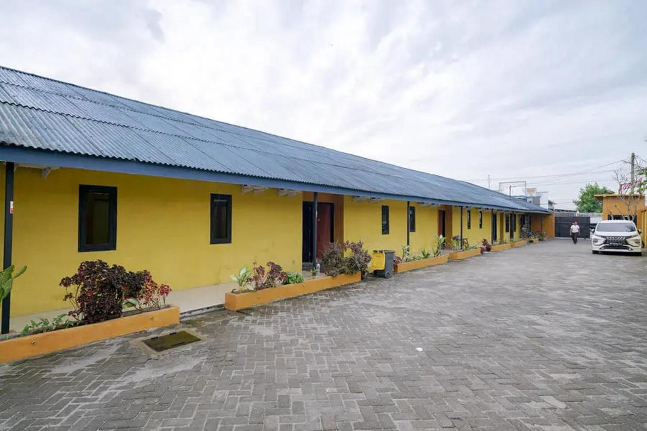 Reddoorz Near Ekowisata Mangrove Belawan Hotel Ngoại thất bức ảnh